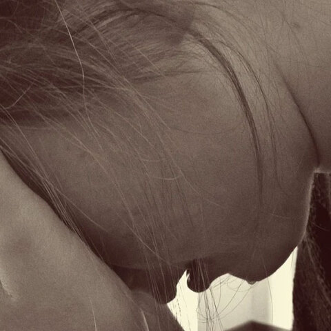 Ανήλικη στην Κρήτη κατήγγειλε ότι τη βίαζε ο σύζυγος της αδελφής της