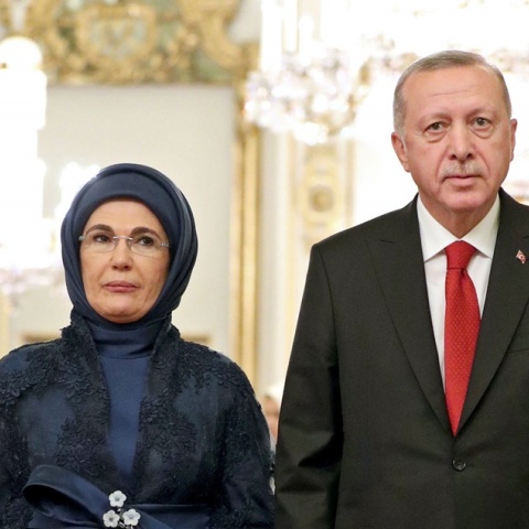 Ο Τούρκος πρόεδρος Ρετζέπ Ταγίπ Ερντογάν, με τη σύζυγό του, Εμινέ