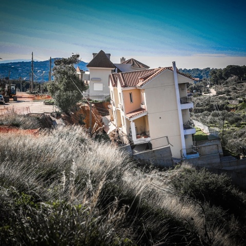 Καθίζηση σπιτιών στον Νέο Βουτζά