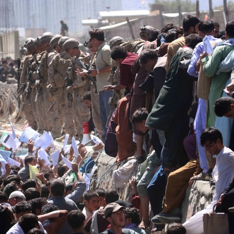 Με 10 εκατ. δολάρια επικηρύχθηκαν ο ηγέτης του ISIS-K και οι δράστες της πολύνεκρης επίθεσης στο αεροδρόμιο της Καμπούλ