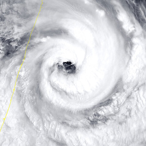 Ο τροπικός κυκλώνας Μπατσιράι πάνω από τη Μαδαγασκάρη - Εικόνα από δορυφόρο