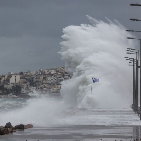Μποφόρ - Κύματα - Ισχυροί άνεμοι