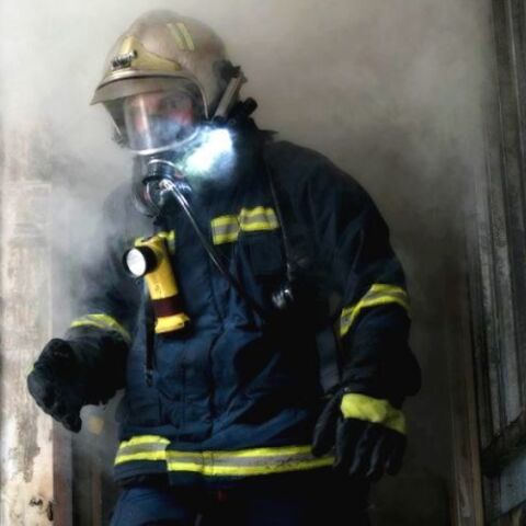 Φωτιά τώρα σε ΕΠΑΛ στο Αιγάλεω 