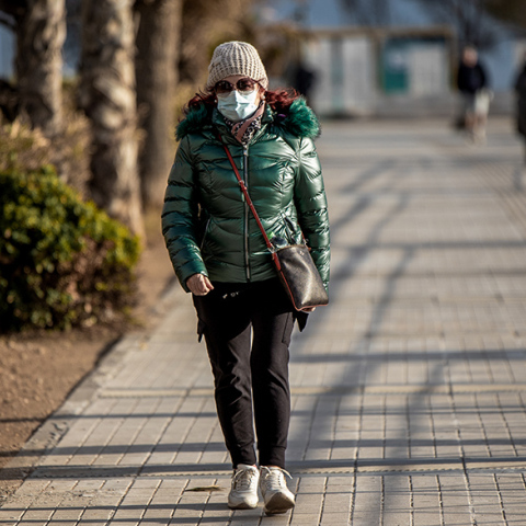 ECDC: Σε ποιους χώρους είναι απαραίτητη η χρήση μάσκας