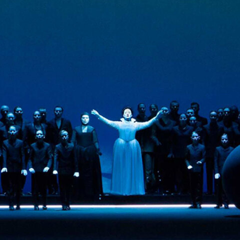 Ο "Οθέλλος" του Βέρντι σε σκηνοθεσία, σκηνικά και φωτισμούς Ρόμπερτ Ουίλσον στην ΕΛΣ