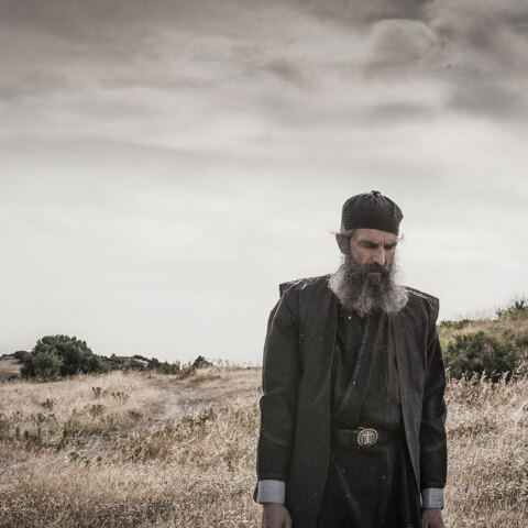 O Άρης Σερβετάλης στην ταινία Ο Άνθρωπος του Θεού