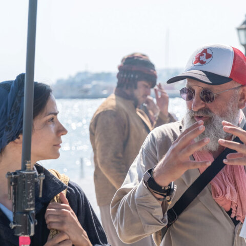 Ο σκηνοθέτης Γρηγόρης Καραντινάκης στα γυρίσματα της ταινίας Σμύρνη μου αγαπημένη