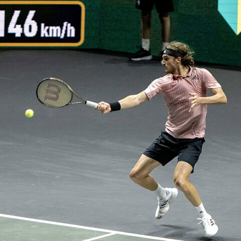 «Καλπάζει» ο Στέφανος Τσιτσιπάς στο Ρότερνταμ, περνώντας στα ημιτελικά