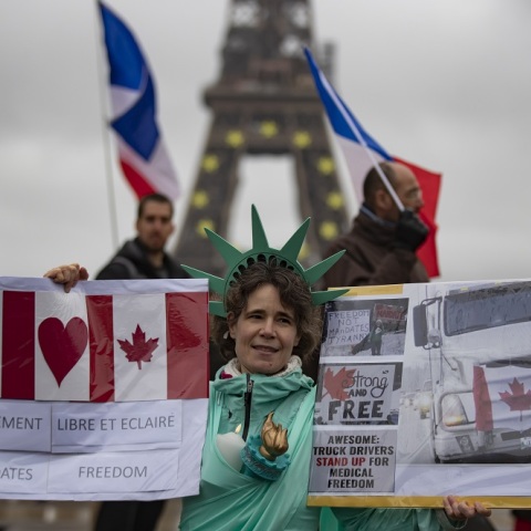 Γαλλία: Σχεδόν 100 προσαγωγές στην κινητοποίηση του "Κομβόι της Ελευθερίας"- Υπό αστυνομική επιτήρηση το Παρίσι σήμερα- Πρώτες αναχωρήσεις προς τις Βρυξέλλες	