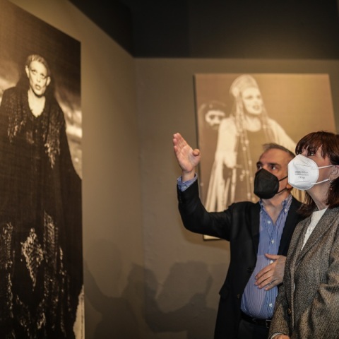 ΕΠΙΣΚΕΨΗ ΤΗΣ ΠτΔ ΚΑΤΕΡΙΝΑΣ ΣΑΚΕΛΛΑΡΟΠΟΥΛΟΥ ΣΤΗΝ ΕΚΘΕΣΗ ''ΜΕΛΙΝΑ ΜΕΡΚΟΥΡΗ'' ΣΤΗΝ ΤΕΧΝΟΠΟΛΗ ΑΘΗΝΩΝ (EUROKINISSI / ΓΡΑΦΕΙΟ ΤΥΠΟΥ ΠΡΟΕΔΡΙΑ ΔΗΜΟΚΡΑΤΙΑΣ / ΘΟΔΩΡΗΣ ΜΑΝΟΛΟΠΟΥΛΟΣ)