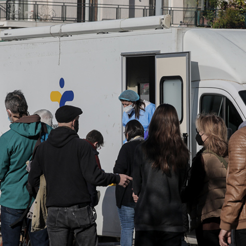 Κλιμάκια του ΕΟΔΥ πραγματοποιούν rapid test