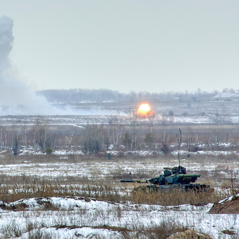 Το Κρεμλίνο επιβεβαιώνει την αποχώρηση των ρωσικών δυνάμεων