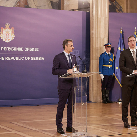 Ο Κυριάκος Μητσοτάκης και o Αλεξάνταρ Βούτσιτς