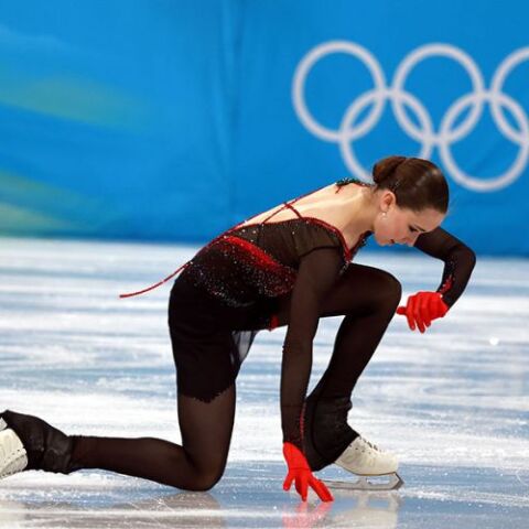 Η Καμίλα Βαλίεβα έγραψε ιστορία στο καλλιτεχνικό πατινάζ στο Πεκίνο και πιάστηκε ντοπαρισμένη