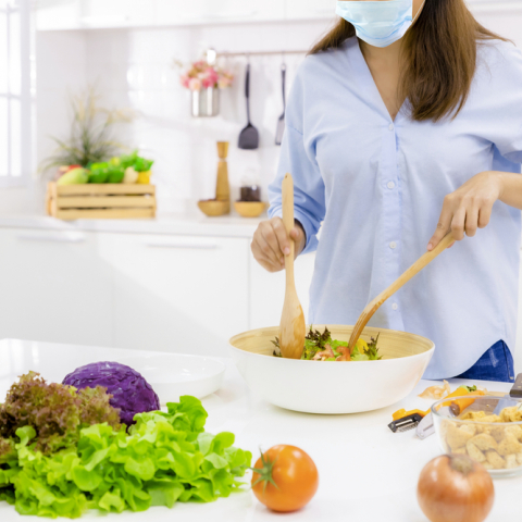 Διατροφή: Η αξία της στη μάχη κατά της COVID-19