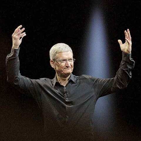 Αντιδράσεις για τις υπέρογκες αποδοχές του CEO της Apple