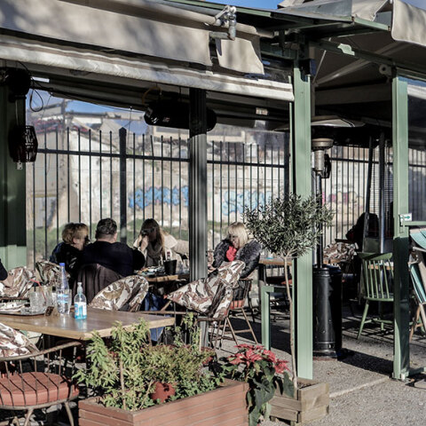 Καφετέρια στο Θησείο