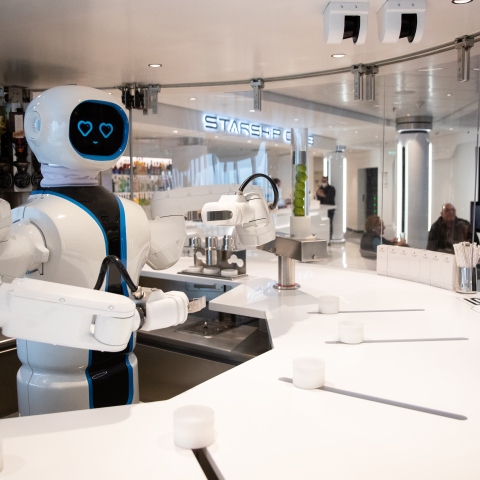 Ρομπότ υπάλληλος σε καφετέρια