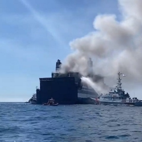 Φωτιά στο πλοίο Euroferry Olympia: Ελεύθεροι ο πλοίαρχος και δύο μηχανικοί.