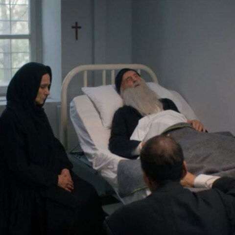 Στη σειρά «Άγιος Παΐσιος» ο Νικήτας Τσακίρογλου είναι ο Γέροντας Αρσενίου