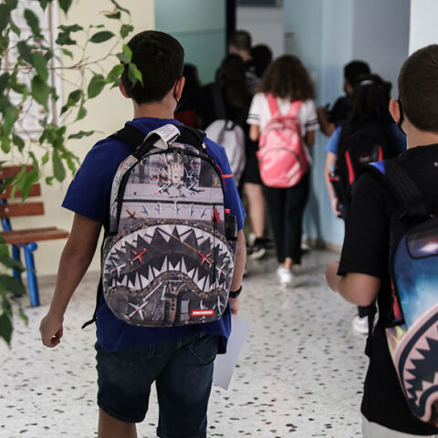 Για τα κρούσματα κορωνοϊού σε παιδιά παρουσίασε στοιχεία ο ΕΟΔΥ