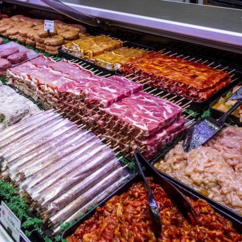 Το Κρεοπωλείο της Αγοράς είναι ο παράδεισος της Τσικνοπέμπτης