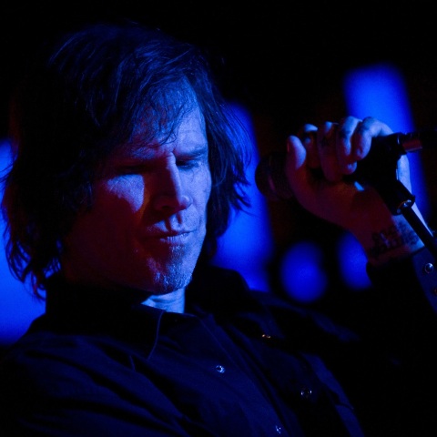 O Mark Lanegan κατά τη διάρκεια συναυλίας