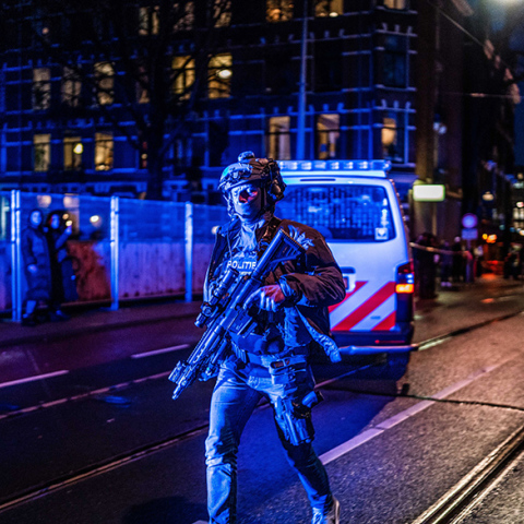 Τέλος στην ομηρία σε κατάστημα της Apple στο Άμστερνταμ