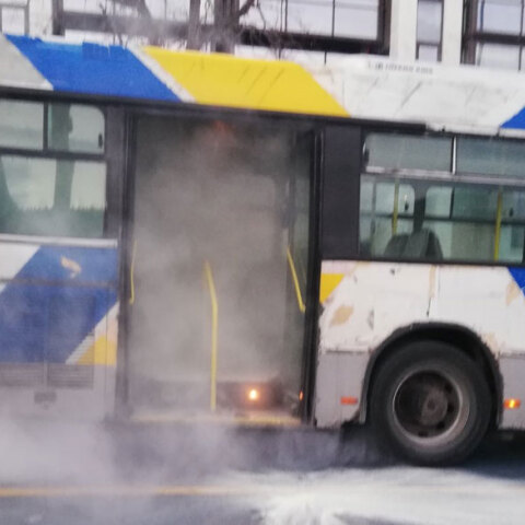 Φωτιά στο λεωφορείο 608 Ζωγράφου-Γαλάτσι
