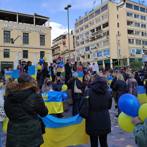 Συγκέντωση Ουκρανών στο Μοναστηράκι για τον πόλεμο 