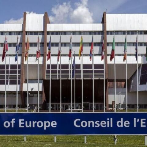 Το Συμβούλιο της Ευρώπης ανέστειλε τη συμμετοχή της Ρωσίας 