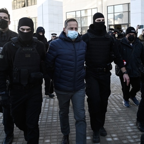 Φωτογραφίες από την άφιξη τού Δημήτρη Λιγνάδη στο δικαστήριο