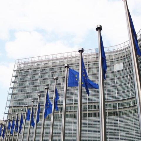 Ουκρανία: Οι κυρώσεις της Ευρωπαϊκής Ενωσης στοχεύουν την ρωσική οικονομία, τις ελίτ και τον ίδιο τον Πούτιν	