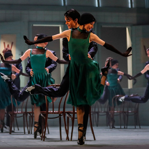 Ντόμινο παραιτήσεων στα θέατρα της Μόσχας