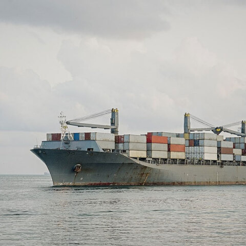 Η Βρετανία δεν επιτρέπει σε ρωσικά πλοία να προσεγγίζουν τα λιμάνια της