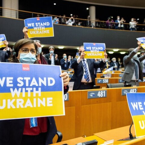 Σύνθημα αλληλεγγύης για την Ουκρανία στο Ευρωπαϊκό Κοινούλιο