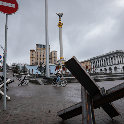Πόλεμος στην Ουκρανία: Οδοφράγματα στο Κίεβο