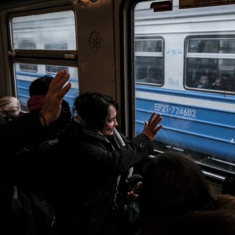 Ρωσο-ουκρανικός πόλεμος: Κατάπαυση του πυρός ανακοίνωσε η Μόσχα προκειμένου να απομακρυνθούν οι άμαχοι από τη Μαριούπολη και τη Βολνοβάκα. 