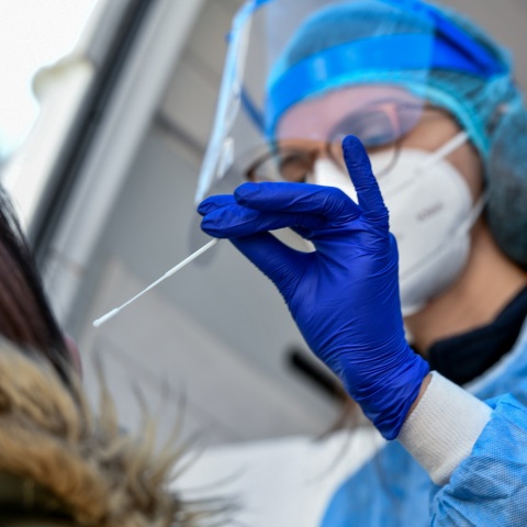 Δωρεάν rapid test από τον ΕΟΔΥ την Κυριακή 6 Μαρτίου 2022. Αναλυτικά τα 40 σημεία και οι ώρες για τη διενέργεια του ελέγχου σε πολίτες.