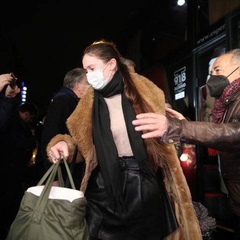 Ουκρανοί πρόσφυγες φτάνουν στην Αθήνα μετά την εισβολή της Ρωσίας στην Ουκρανία