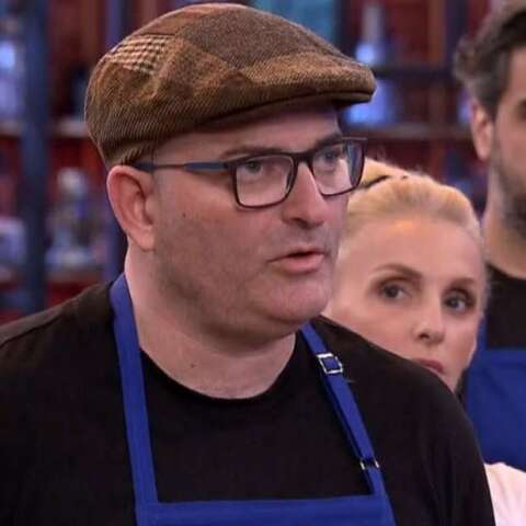 «Μπορεί να μην είμαι ο βιολογικός της πατέρας, αλλά είναι μια καρδιά μεγάλη και μου έδωσε και δύναμη». «Μου είπε, χαίρομαι που σε βλέπω Δημήτρη στην κουζίνα του MasterChef! Εντάξει, είναι αυτές οι μικρές ενεσούλες που σου δίνουν μια ώθηση ρε παιδί μου. Τη