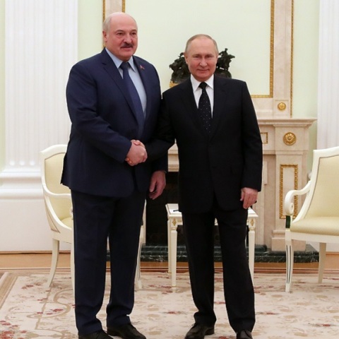 Ουκρανία: Μόσχα και Μινσκ «μαζί» απέναντι στις δυτικές κυρώσεις