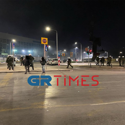 Επεισόδια με μολότοφ και χημικά στη Θεσσαλονίκη 