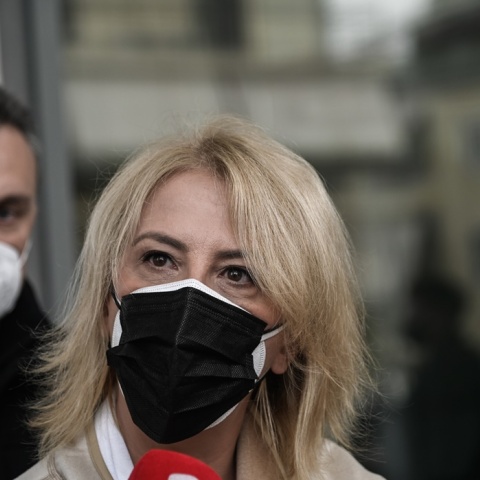 Ρένα Δούρου