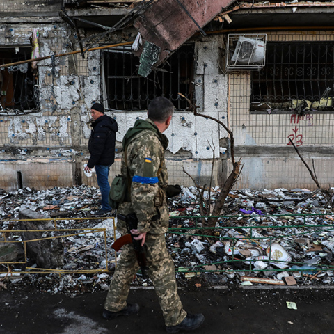 Πόλεμος στην Ουκρανία: Βομβαρδισμένο κτίριο