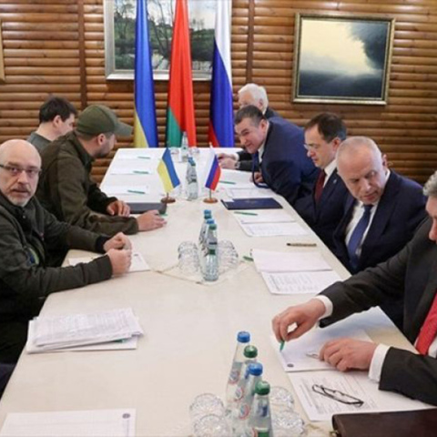 Στιγμιότυπο από τις συνομιλίες Ουκρανίας- Ρωσίας