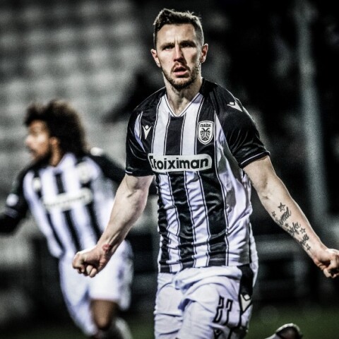 Ο Κούρτιτς πανηγυρίζει τη νίκη επί της Γάνδης