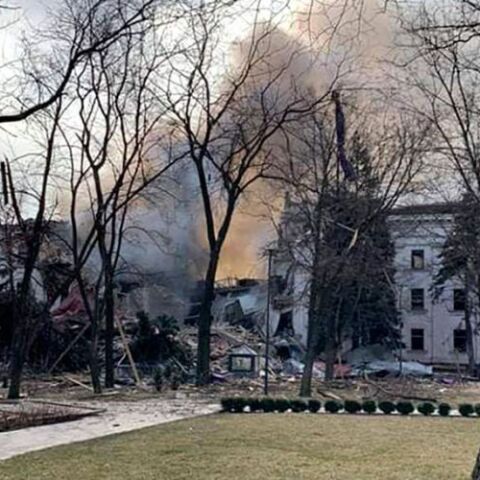 Πόλεμος στην Ουκρανία: Τελεσίγραφο από τη Μόσχα για παράδοση της Μαριούπολης.