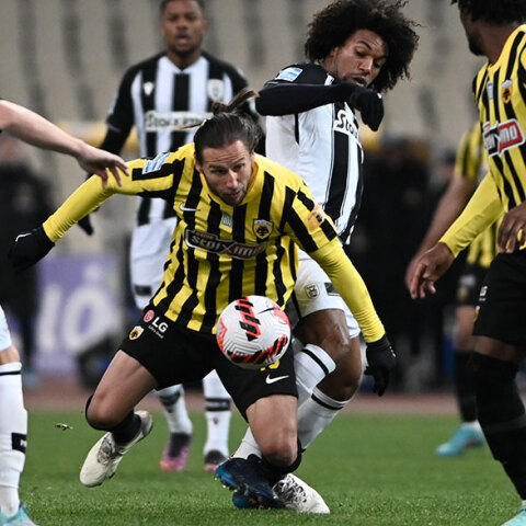 Ο ΠΑΟΚ κέρδισε την ΑΕΚ στο ΟΑΚΑ στη 2η αγωνιστική των πλέι οφ της Superleague