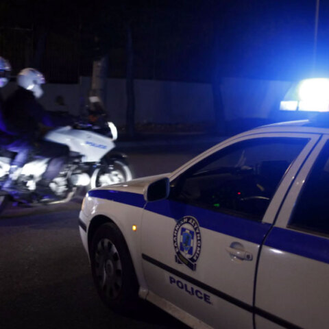 Καταδίωξη στη Γλυφάδα από αστυνομικούς σε αυτοκίνητο (ΦΩΤΟ ΑΡΧΕΙΟΥ)